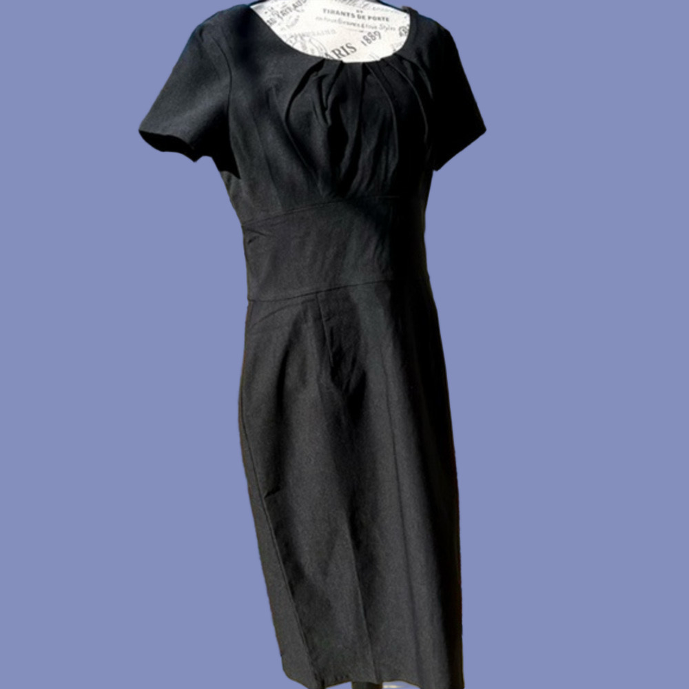 Muxxn Long Black Stretchy Dress -> Muxxn long black stretchy dress